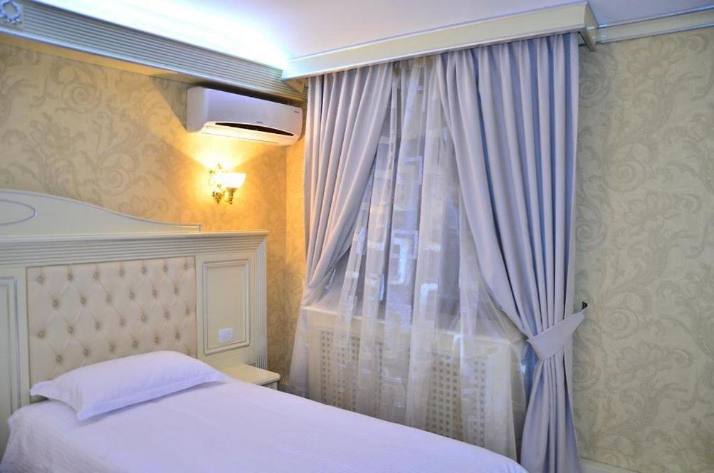 Cazare Plopii Fara Sot Iasi Exterior photo