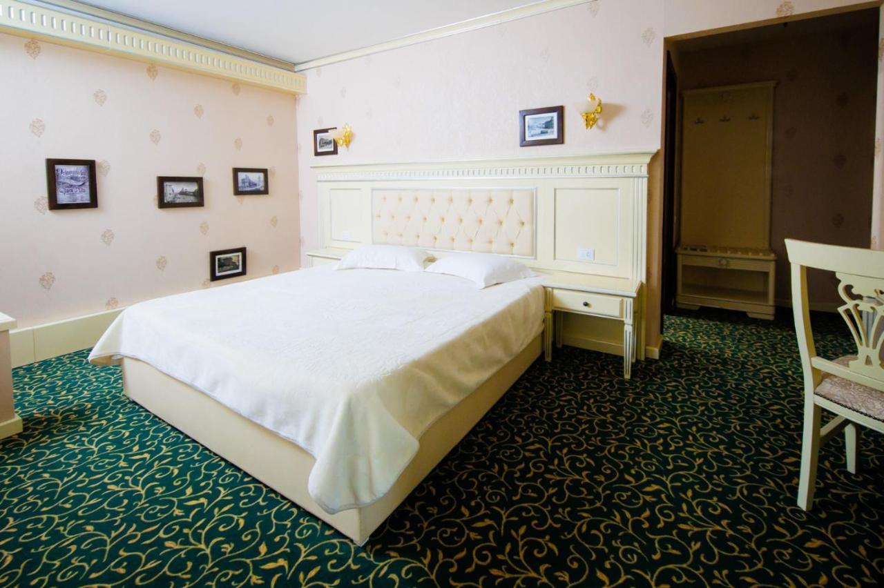 Cazare Plopii Fara Sot Iasi Exterior photo